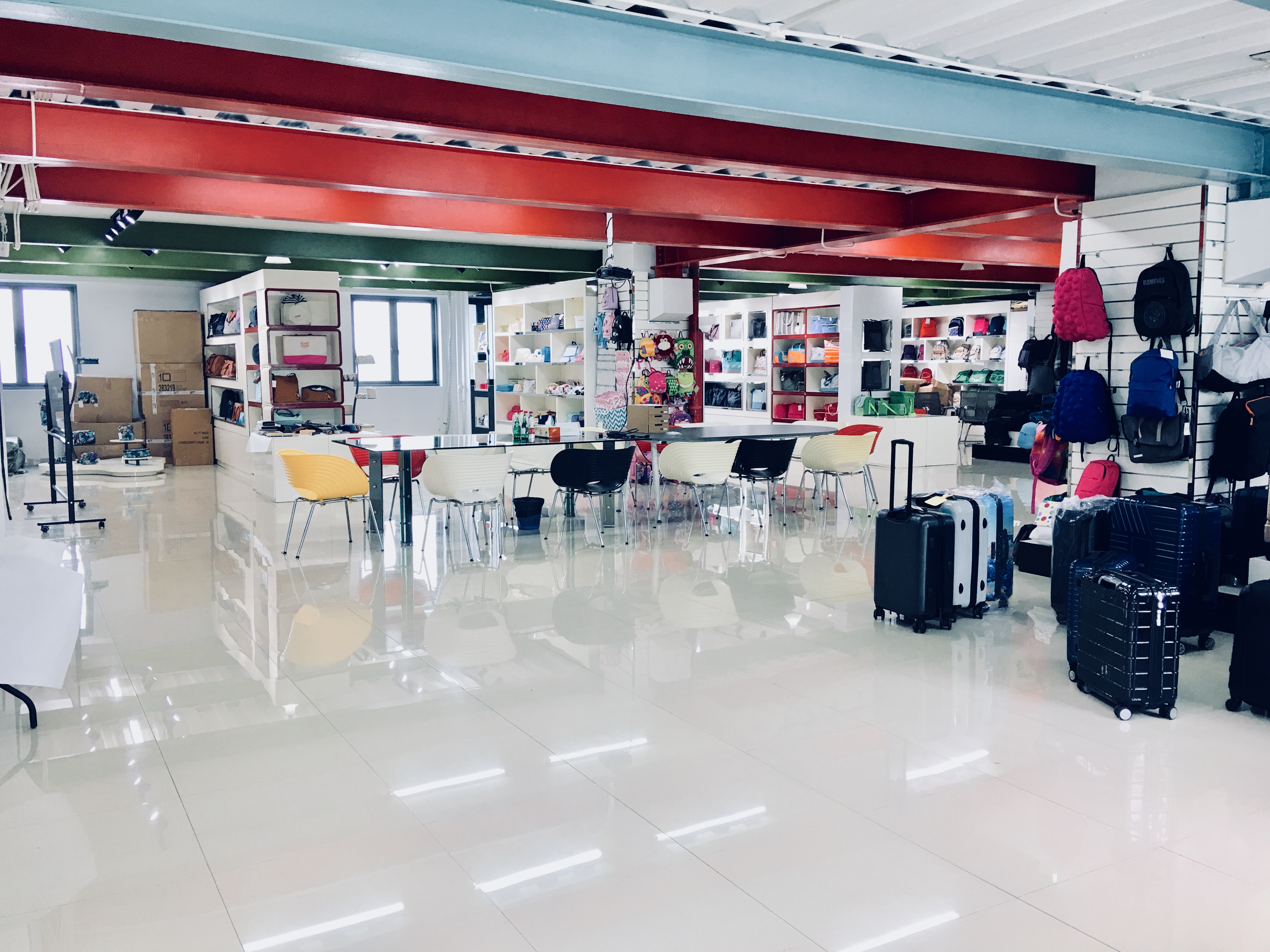 Shanghai Xinya Gift Co., Ltd. – travel bags 2