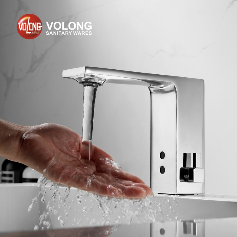 Hot and cold senseor mixer