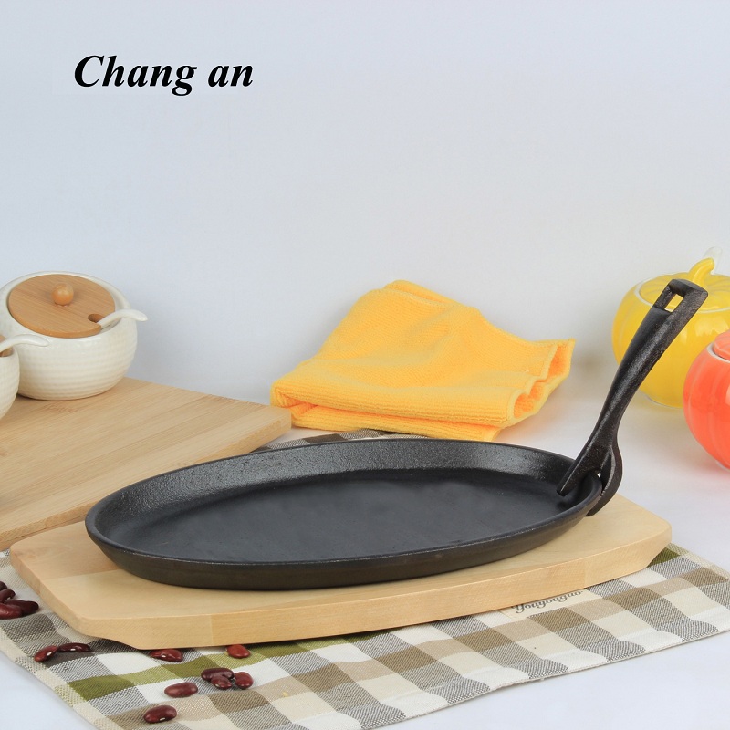 25CM cast iron steak platter with wooden tray and iron handle