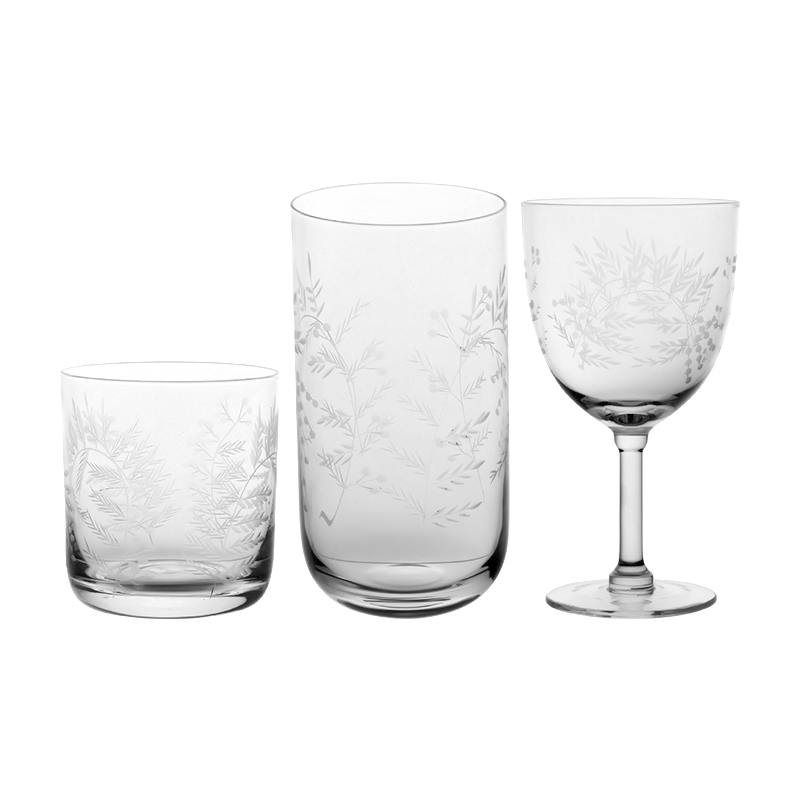 tumbler glass with engraved finish