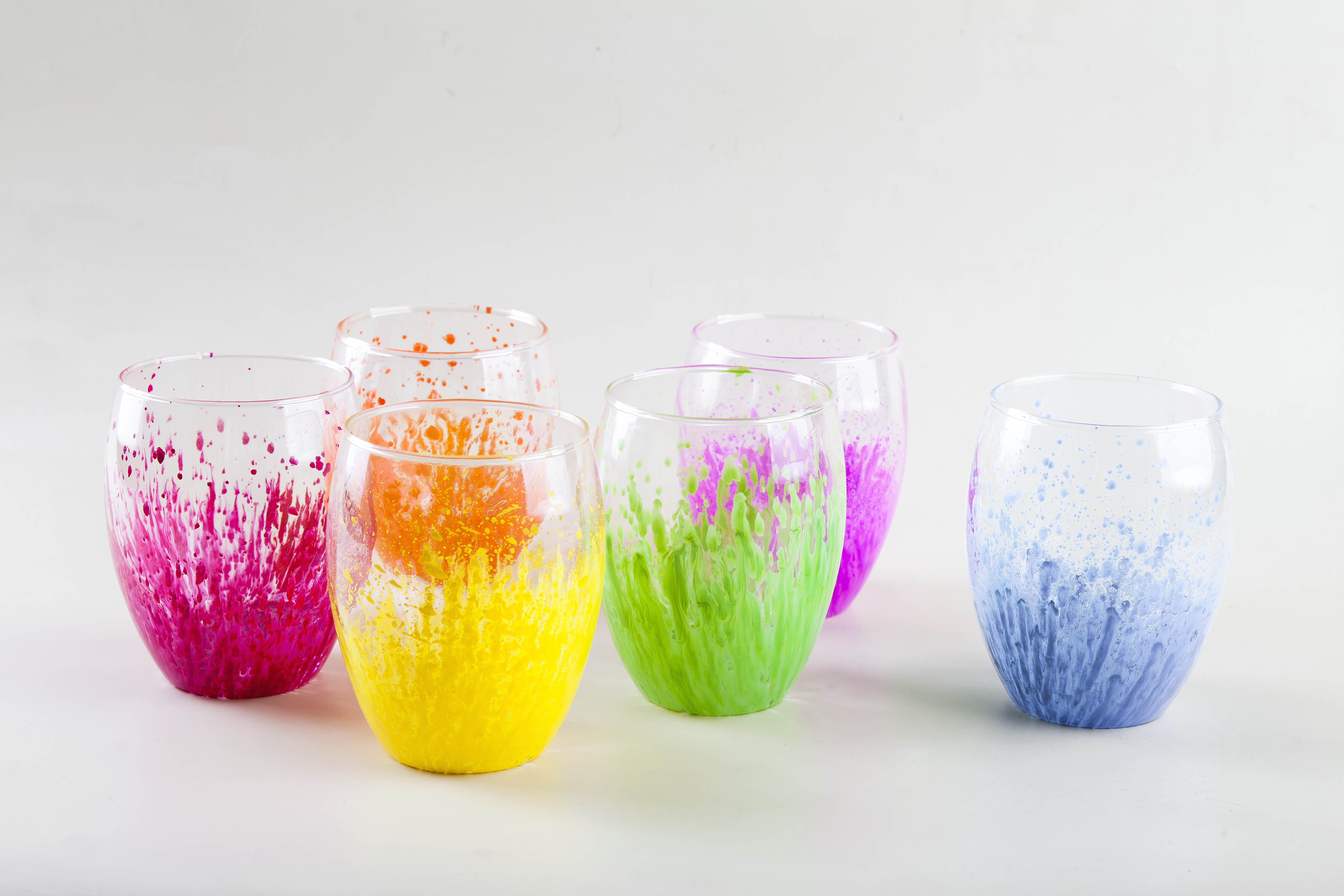 Sprayed glass tumbler