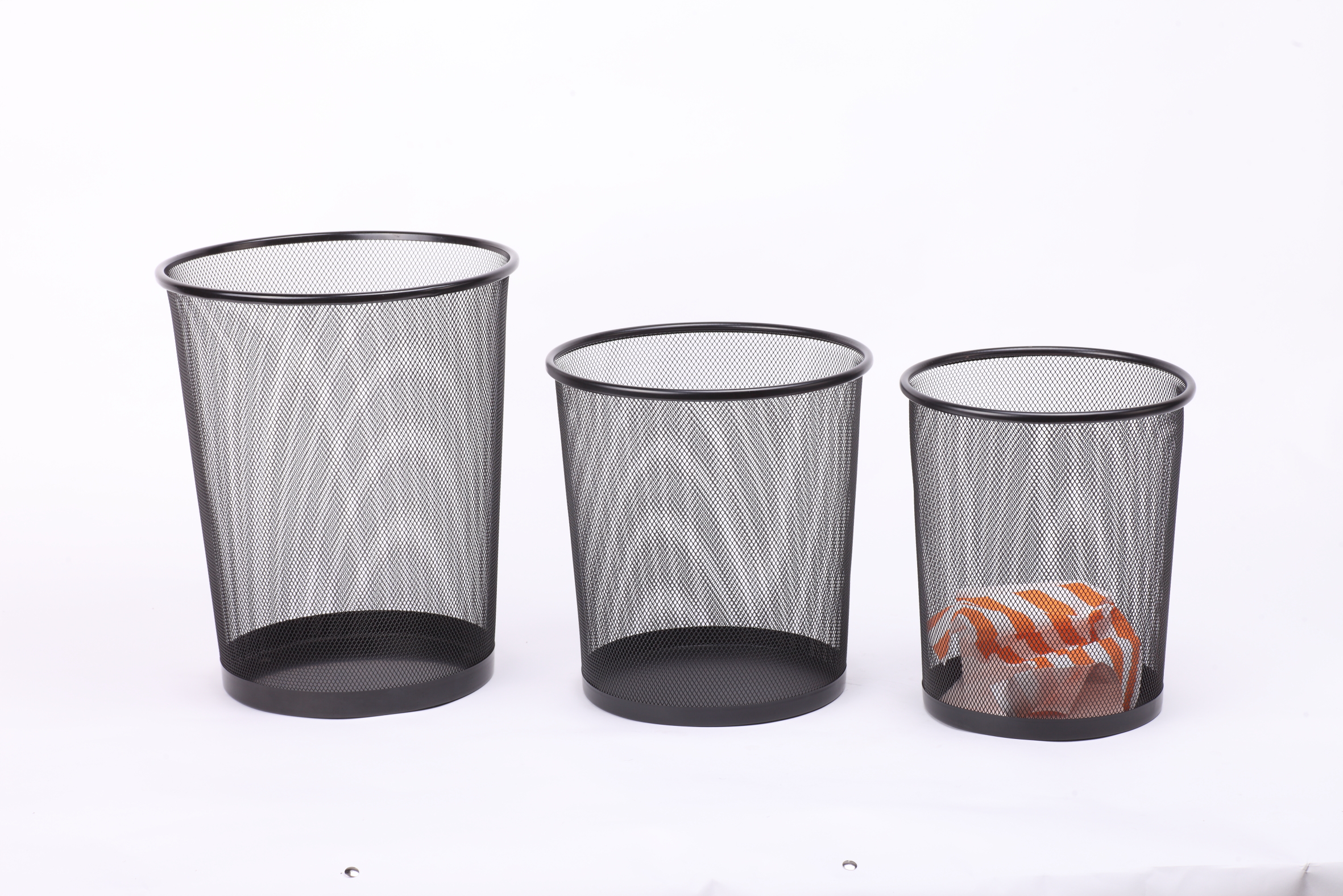 Metal Mesh Wastebasket