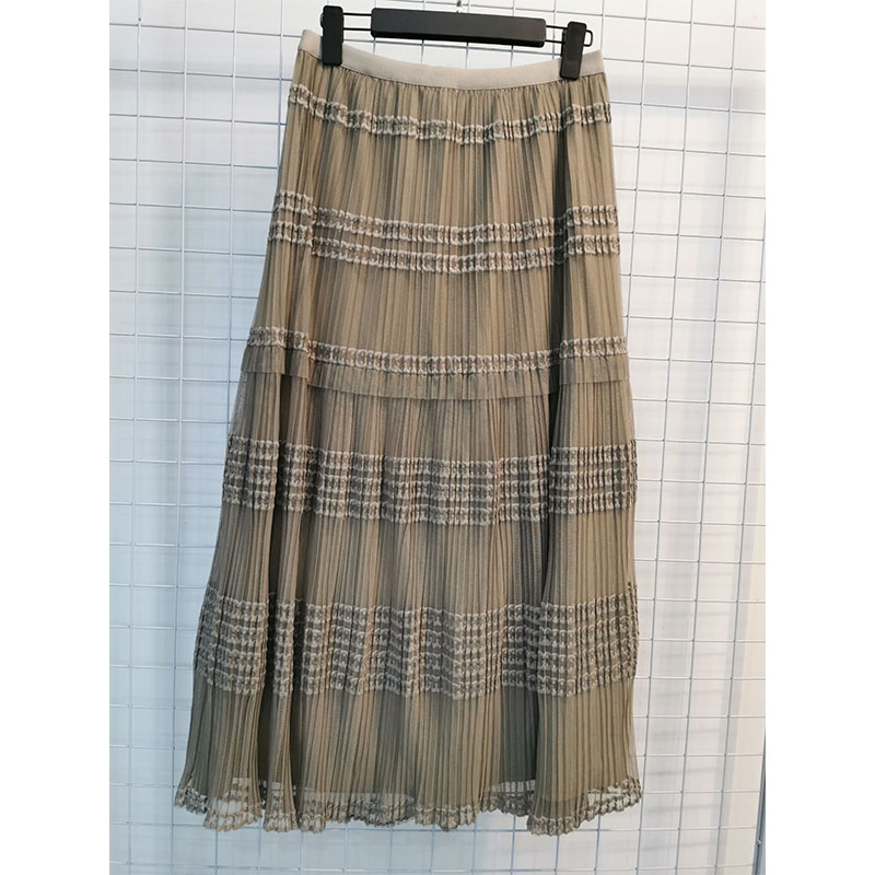 Ladies' mesh embroidery skirt