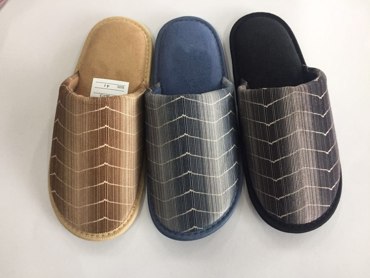 QINGDAO MAIHENG IMPORT AND EXPORT CO.,LTD – bolso de cuero 1
