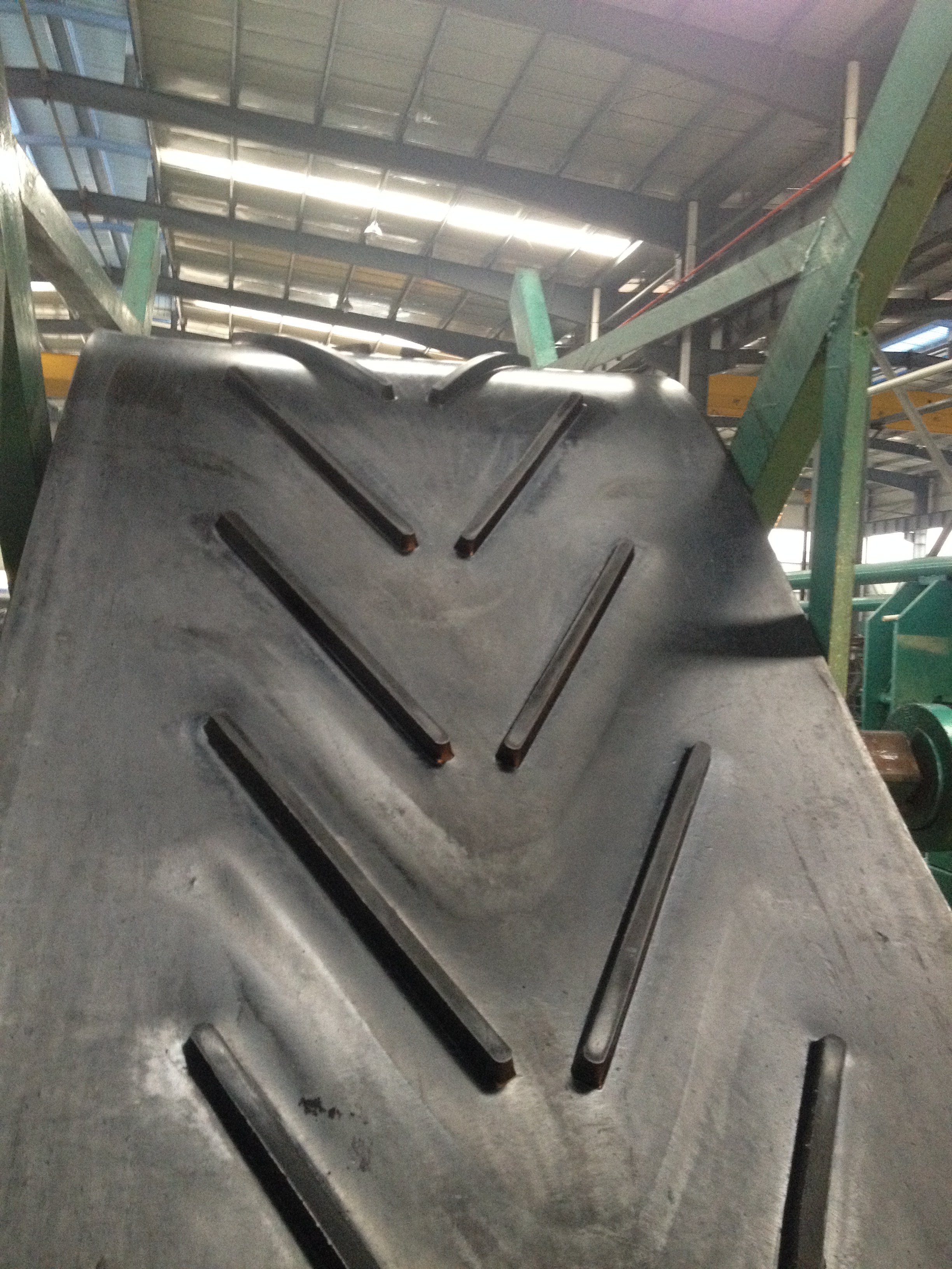 chevron conveyor belt open V 15mm