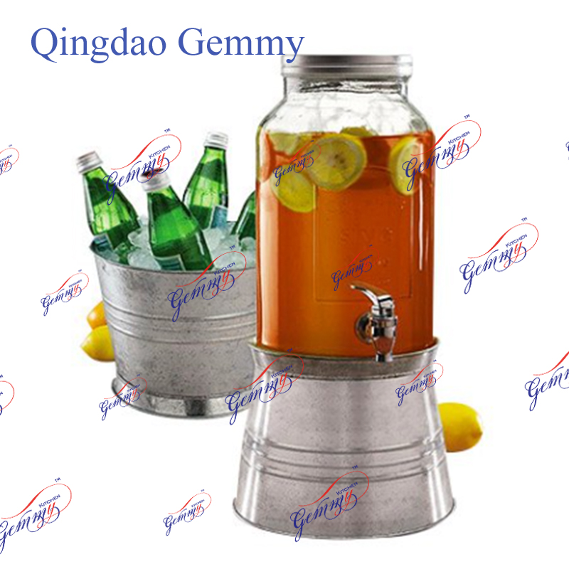 Glass beverage dispenser