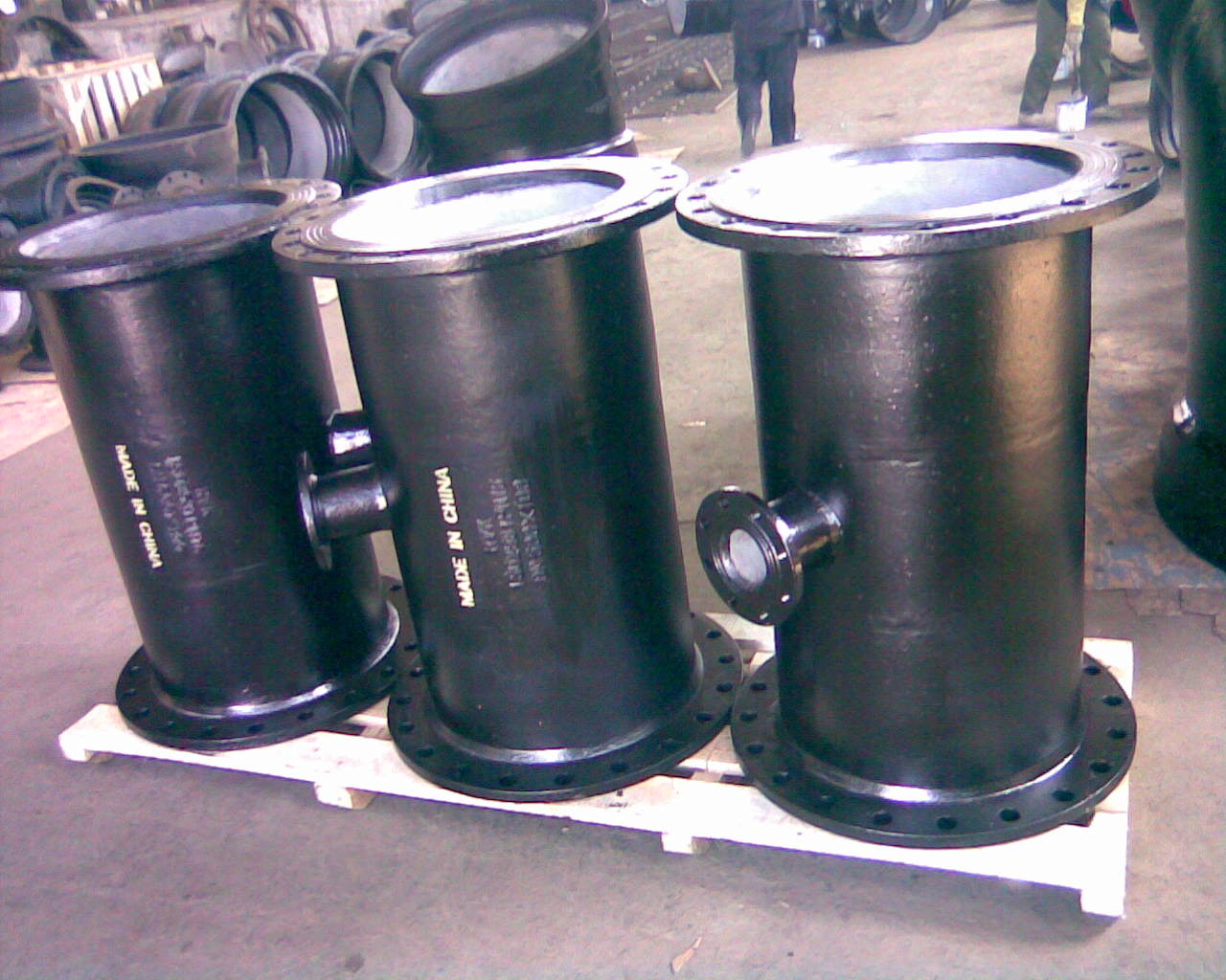 Ductile iron pipe fittings