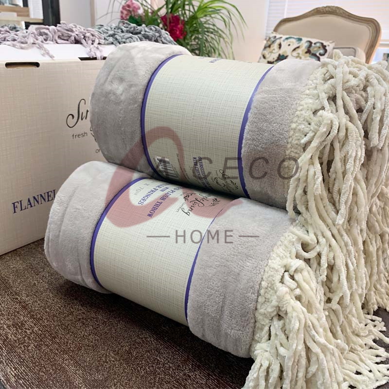 300gsm Solid flannel with fringe Blanket