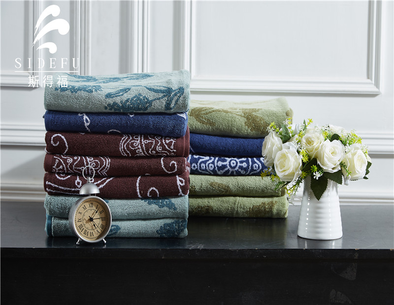 Luxury Home Use Yarn Dyed Bath Towel