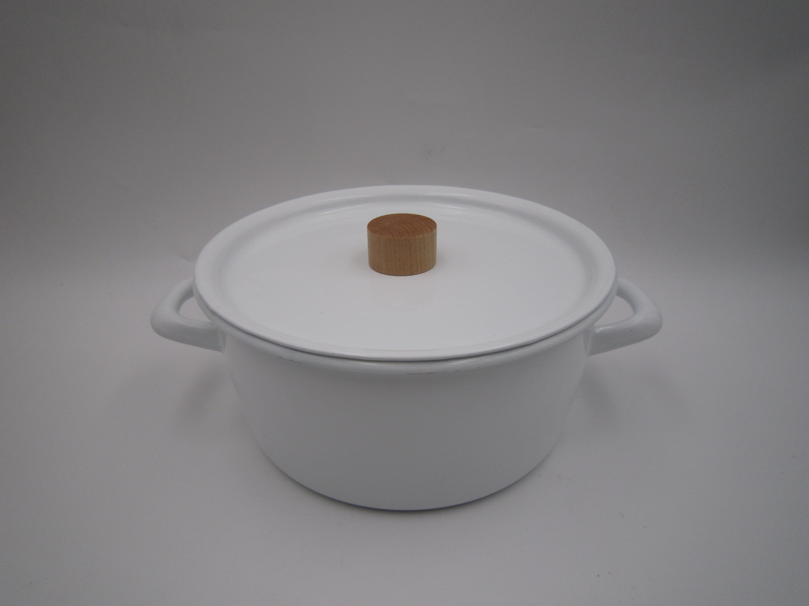 enamel pot