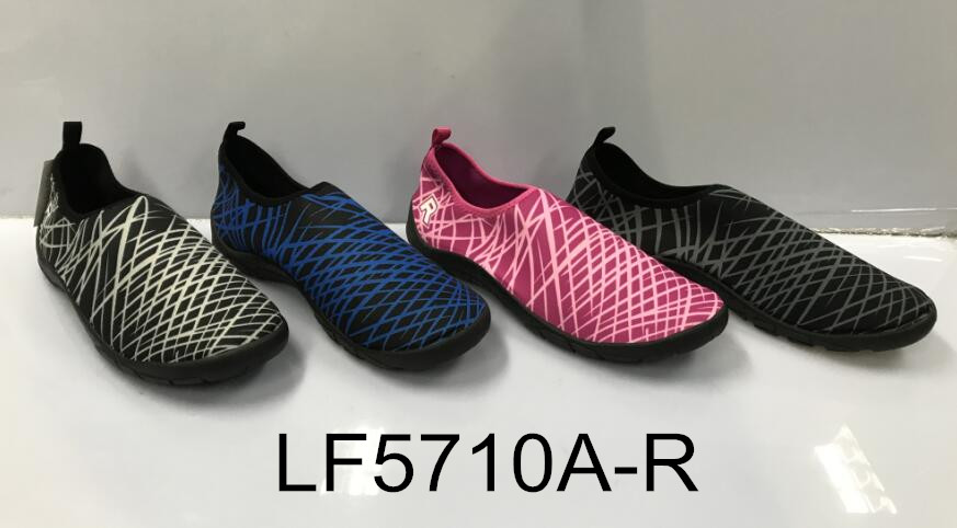Aqua Shoe