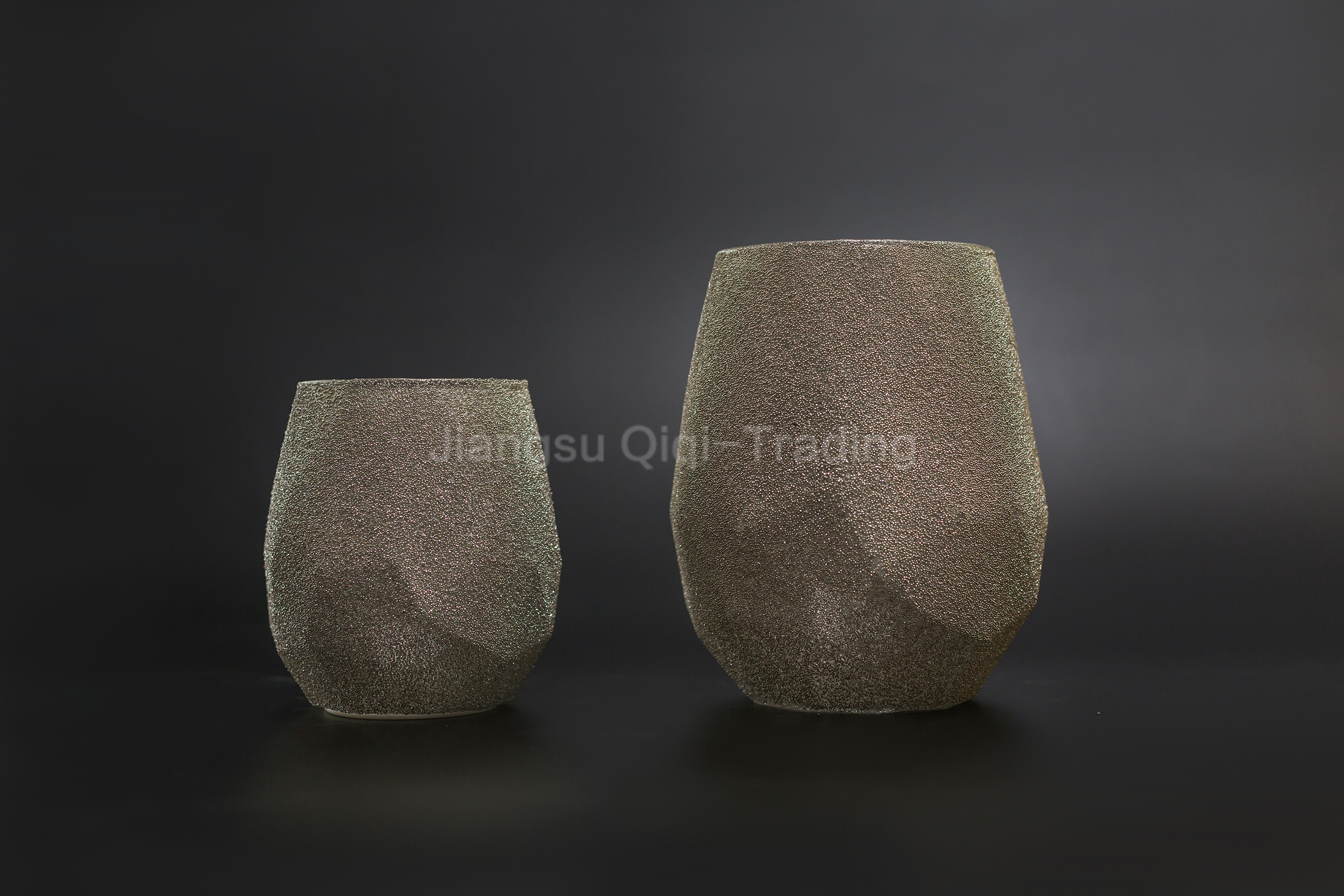 Jiangsu Qiqi Import and Export Trading Co.,LTD – portarretrato 3