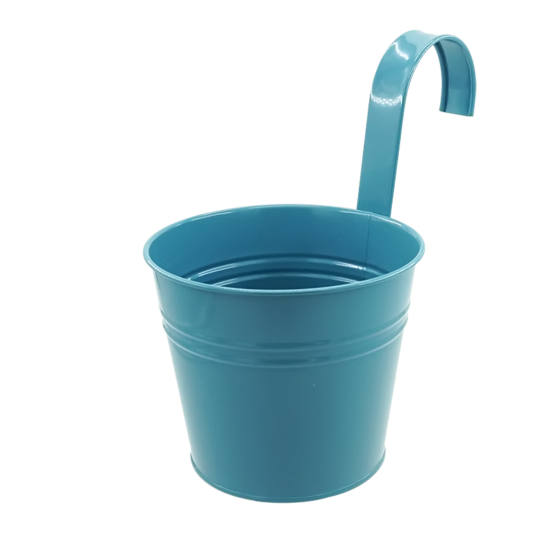 Metal flower pot