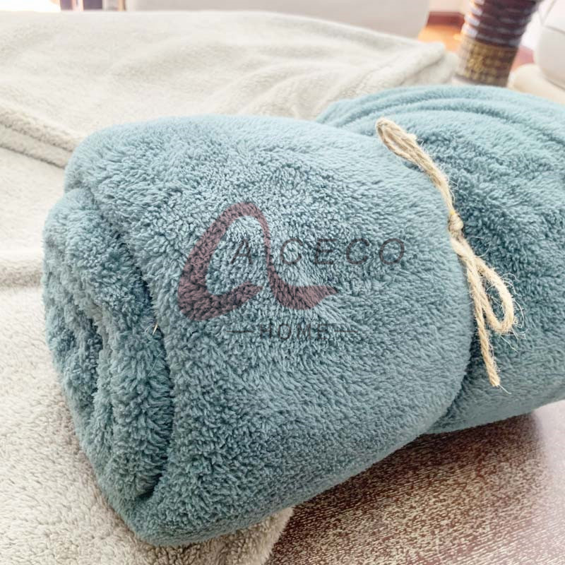 Solid Velveteen Throw