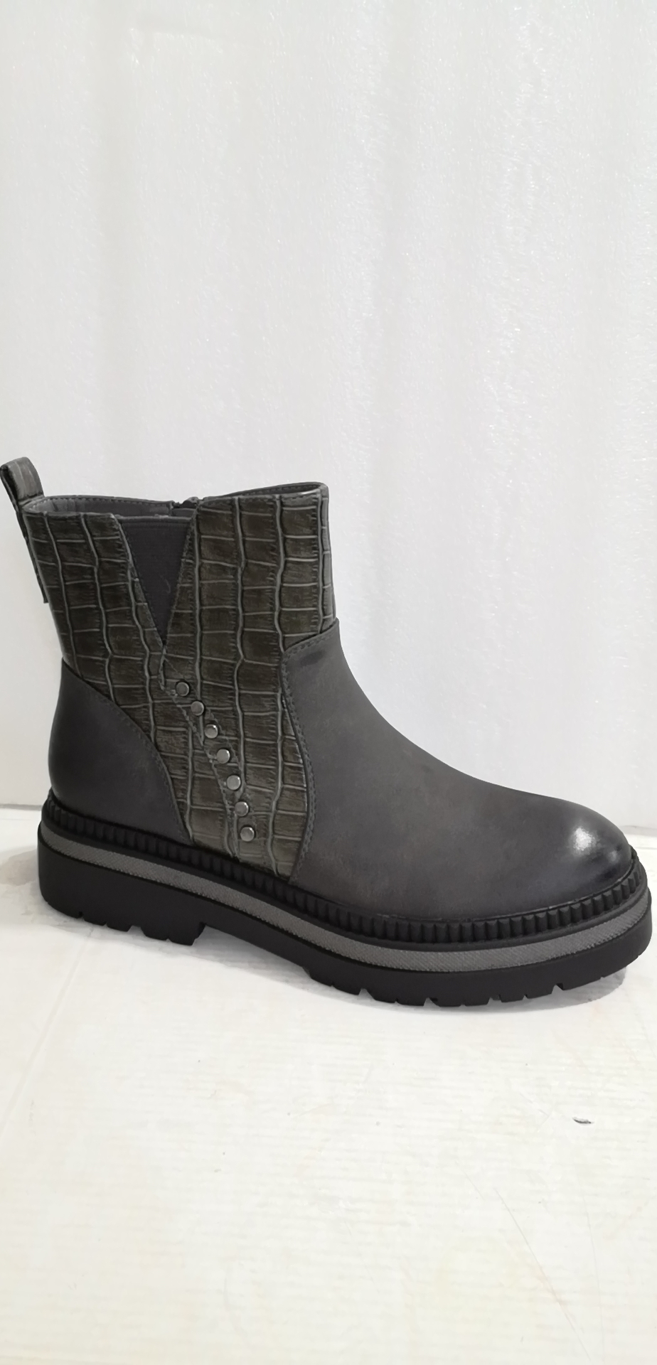 WENZHOU RUIXING SHOES CO.,LTD – ropa deportiva 4