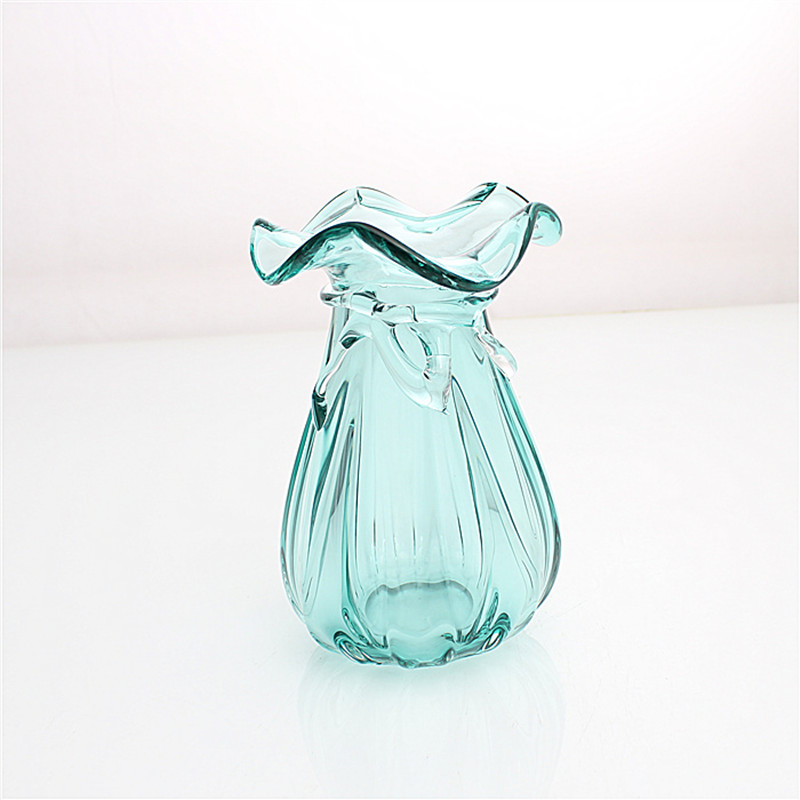 Glass vase