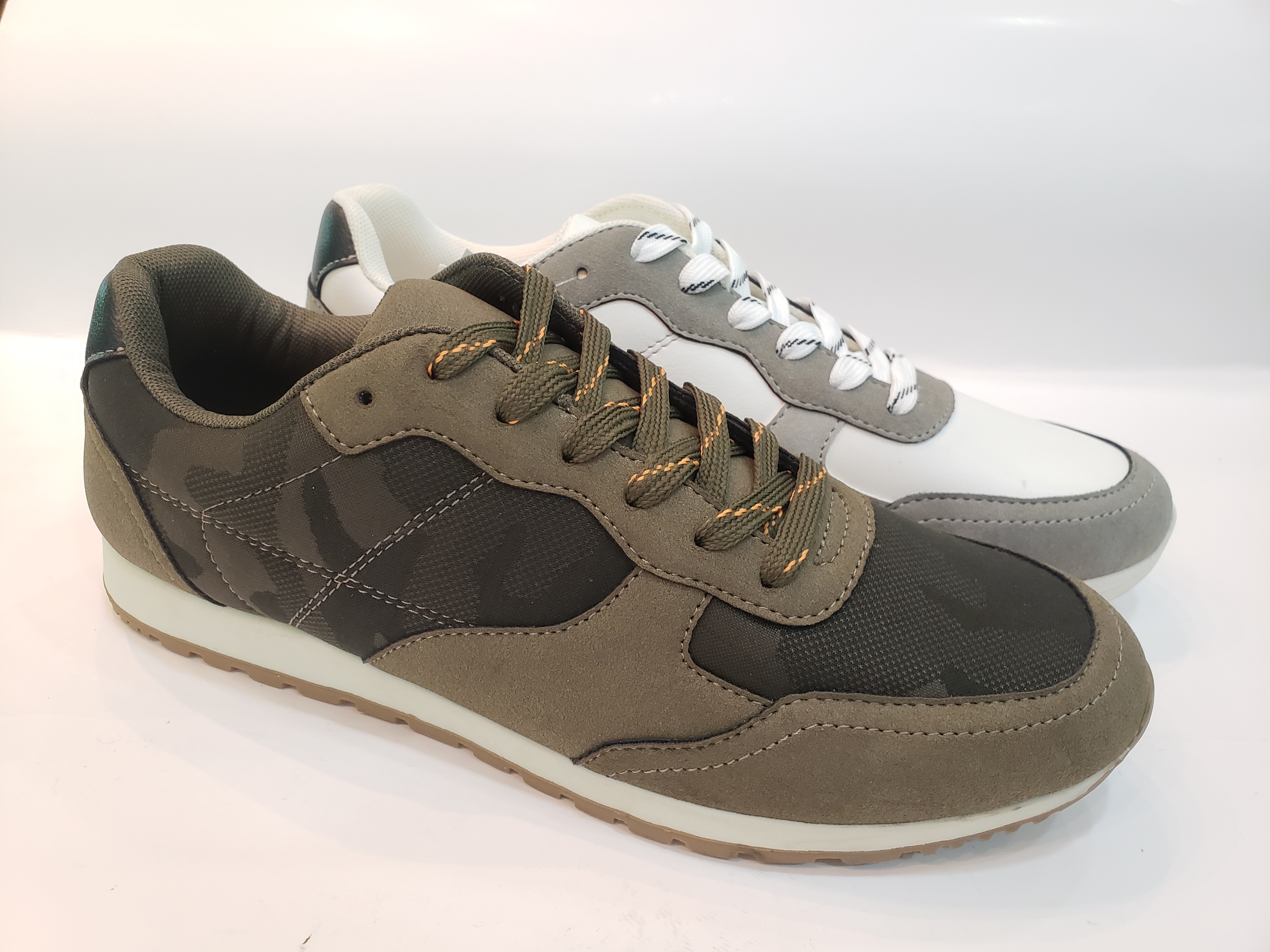 casual shoes