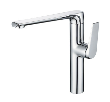 Chromed brass body kitchen faucet