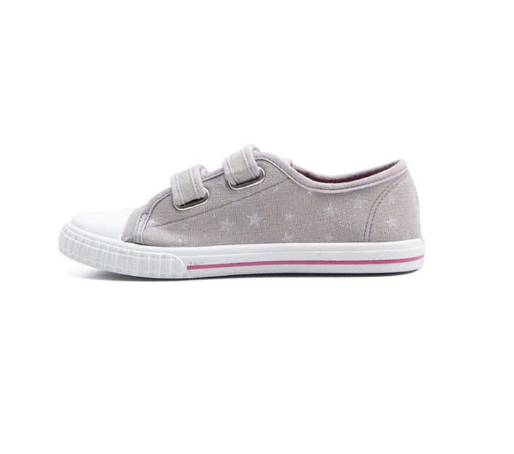Fashionable girls canvas sneakers