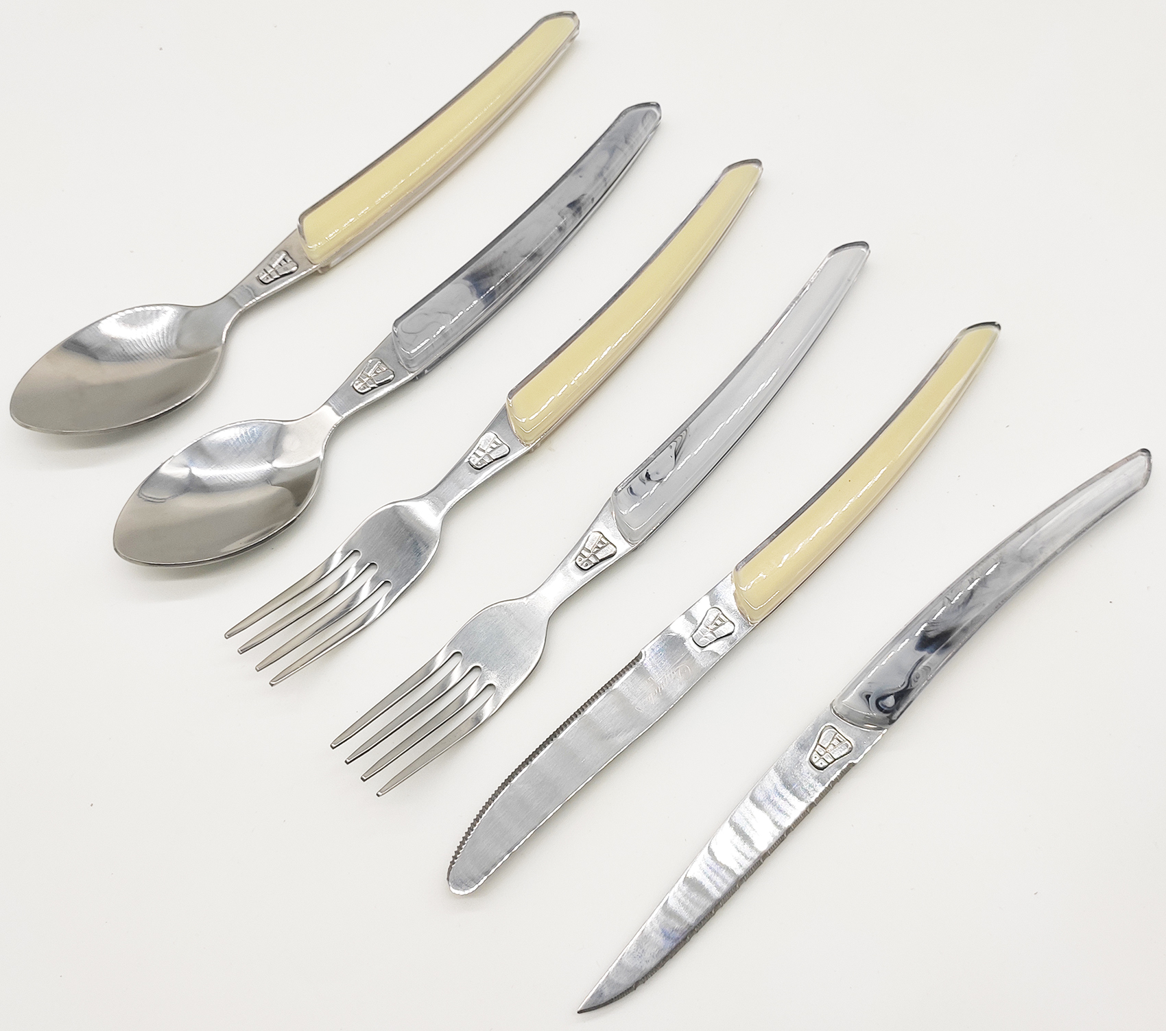 LAGUIOLE cutlery set