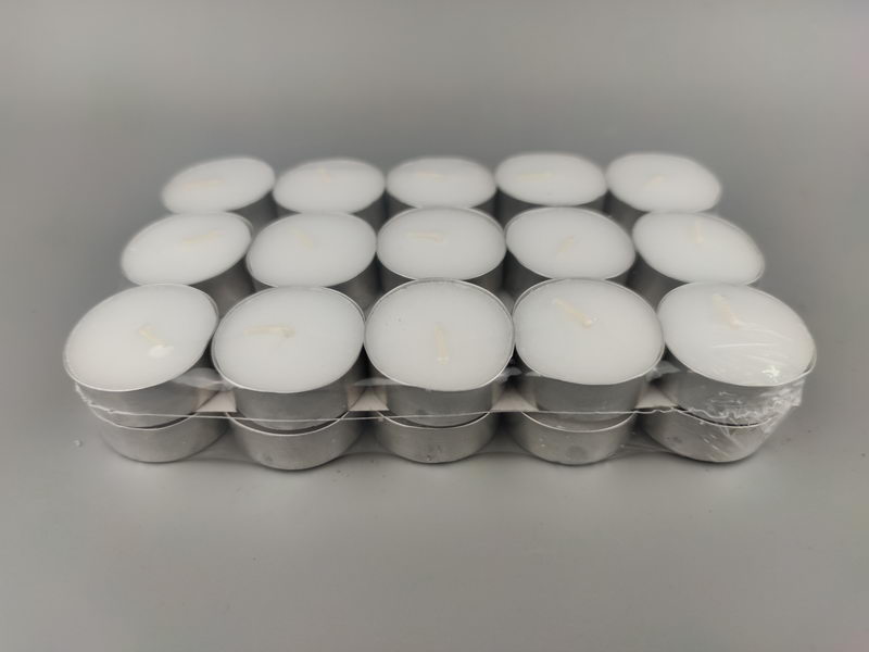 S/30 white tealights in aluminium cup