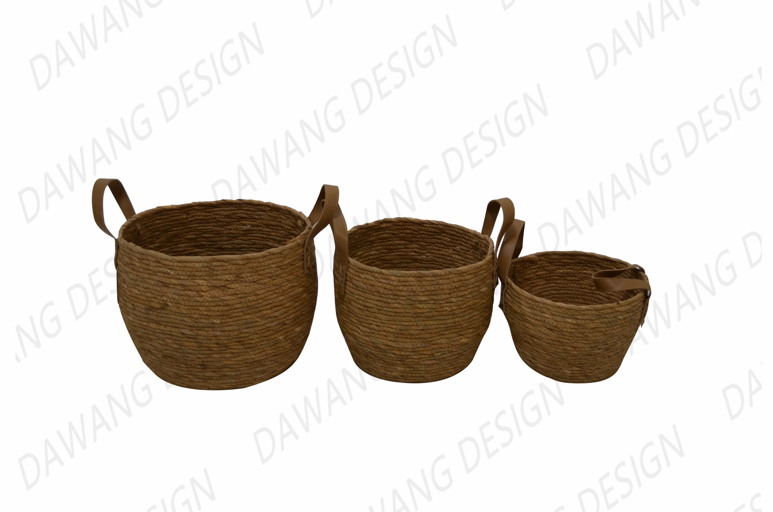 Straw storage basket