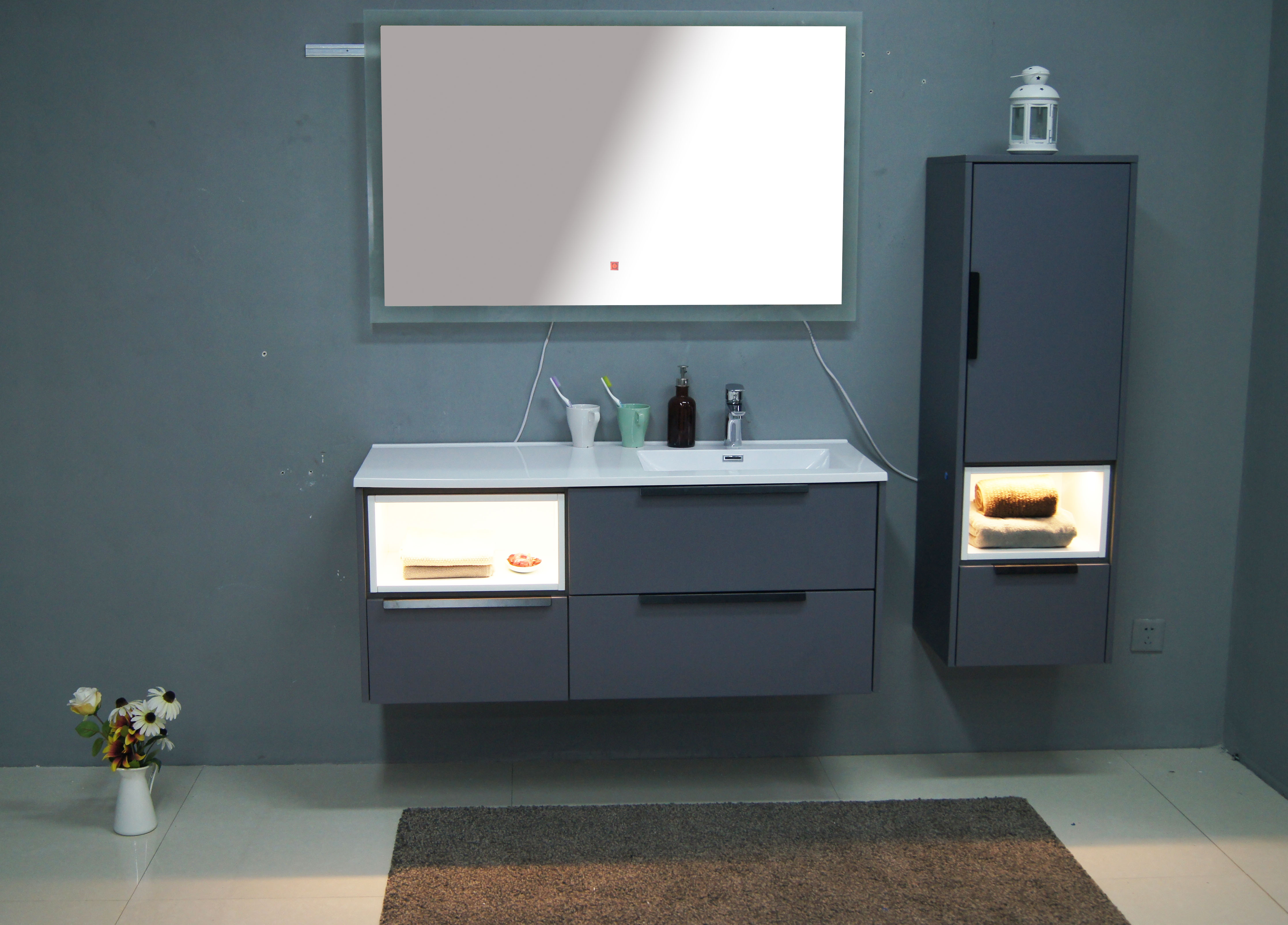 Bathroom cabinet