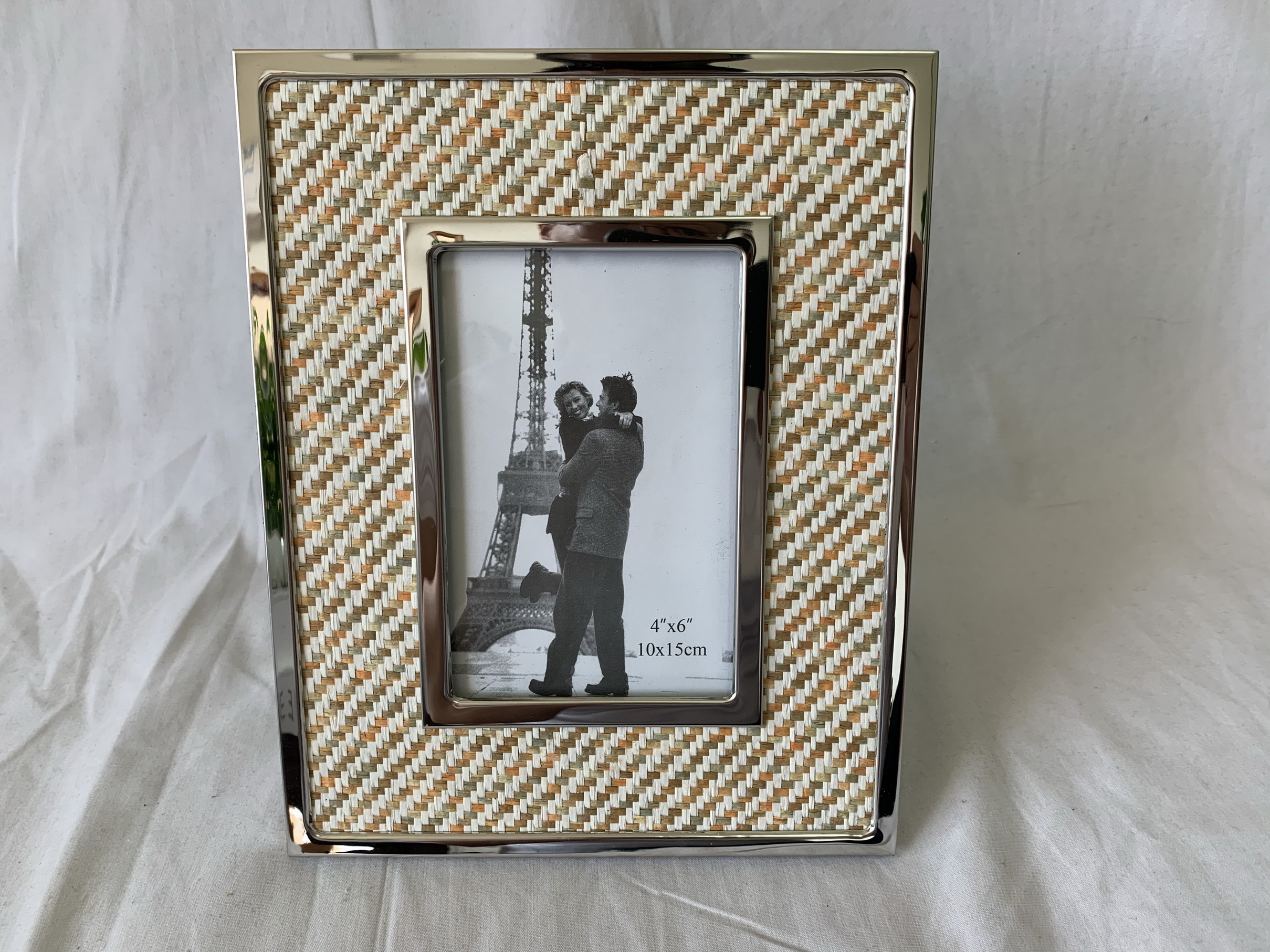 Mdf Frame With Metal