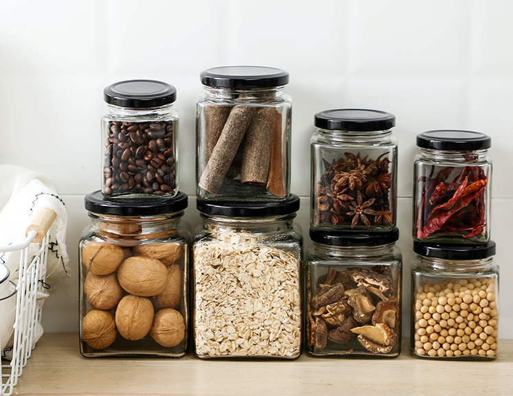 200ml-730ml square household sealed glass storage container with cover