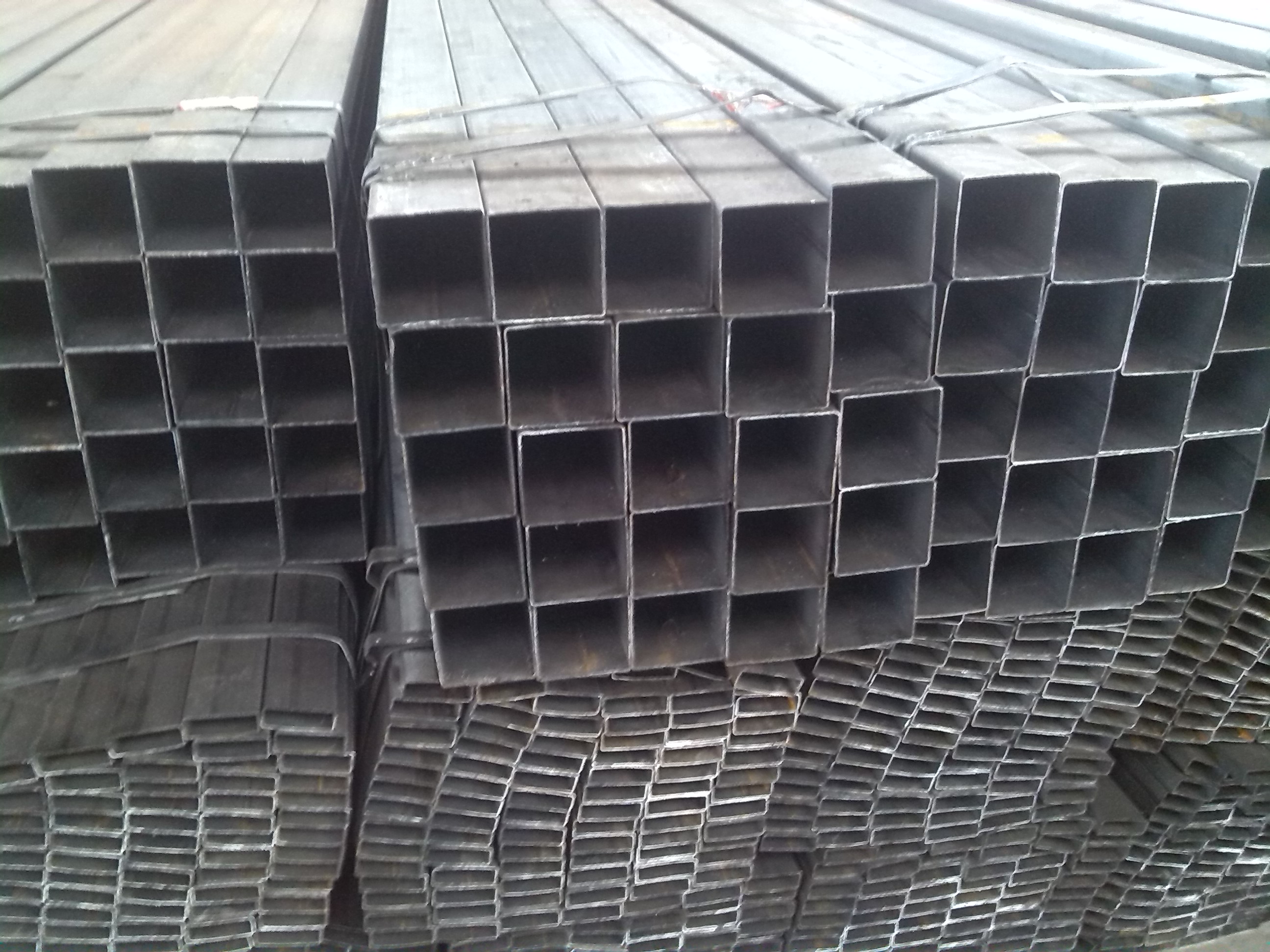 Astm A500 Gra Carbon Steel Pipe/Tube