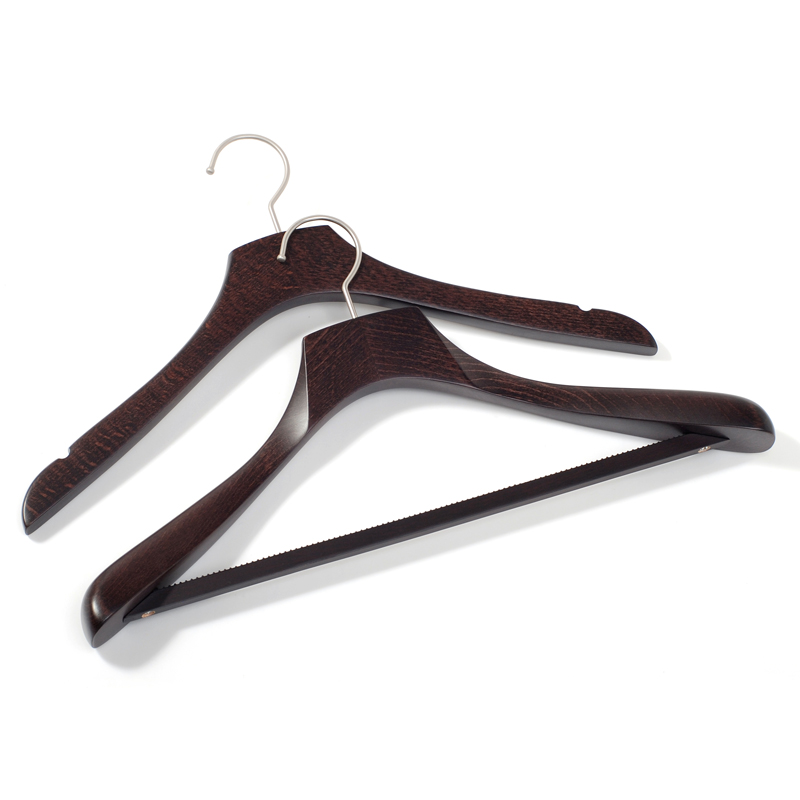 Luxury Beech Wooden Shiny Gun Black Hook Suit Hanger