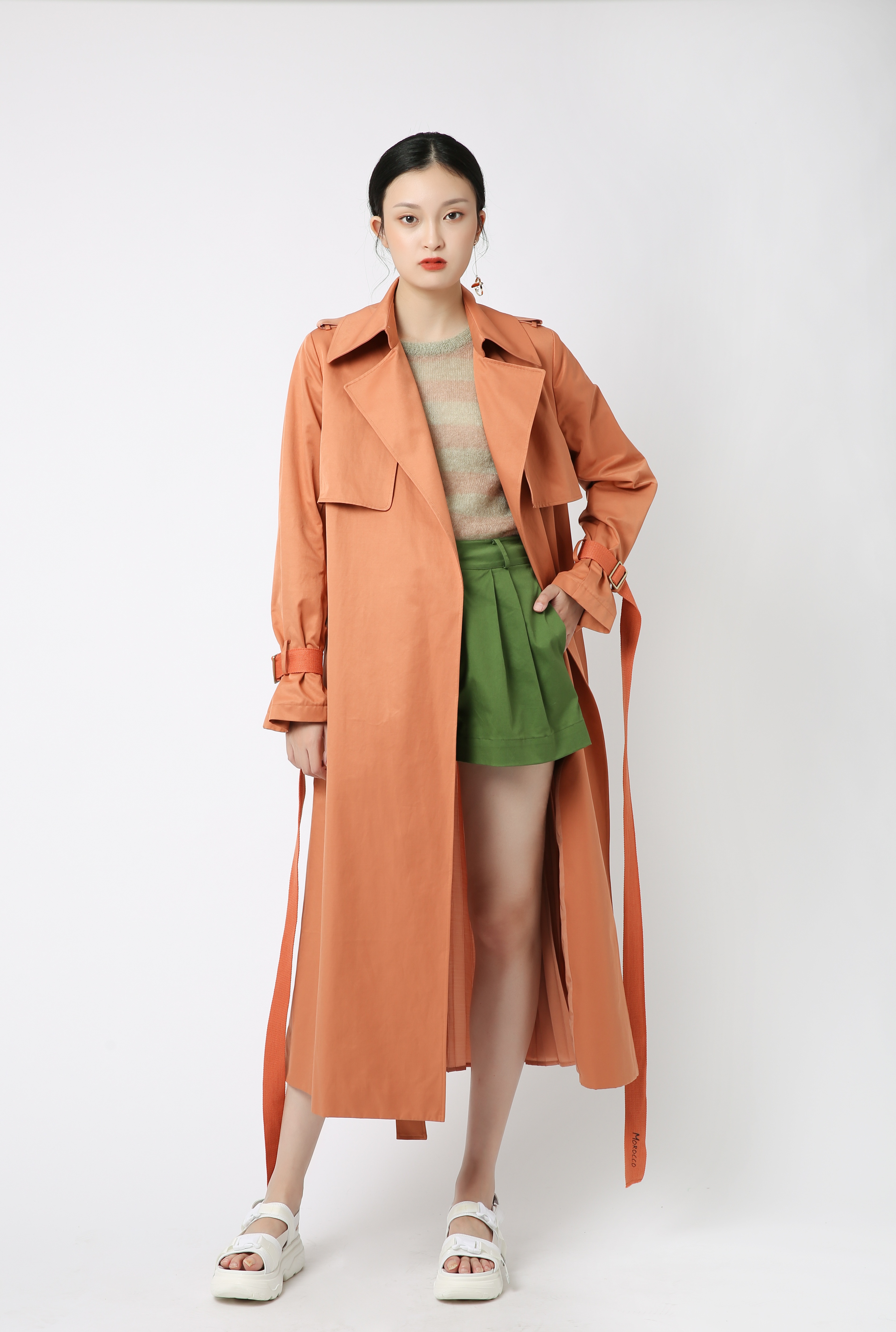 HANGZHOU SILK FASHION CORPORATION LTD. – vestido de noche 3