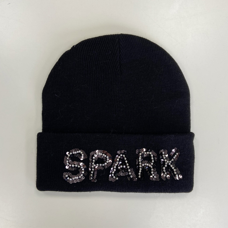 rib knit hat（with decorations）