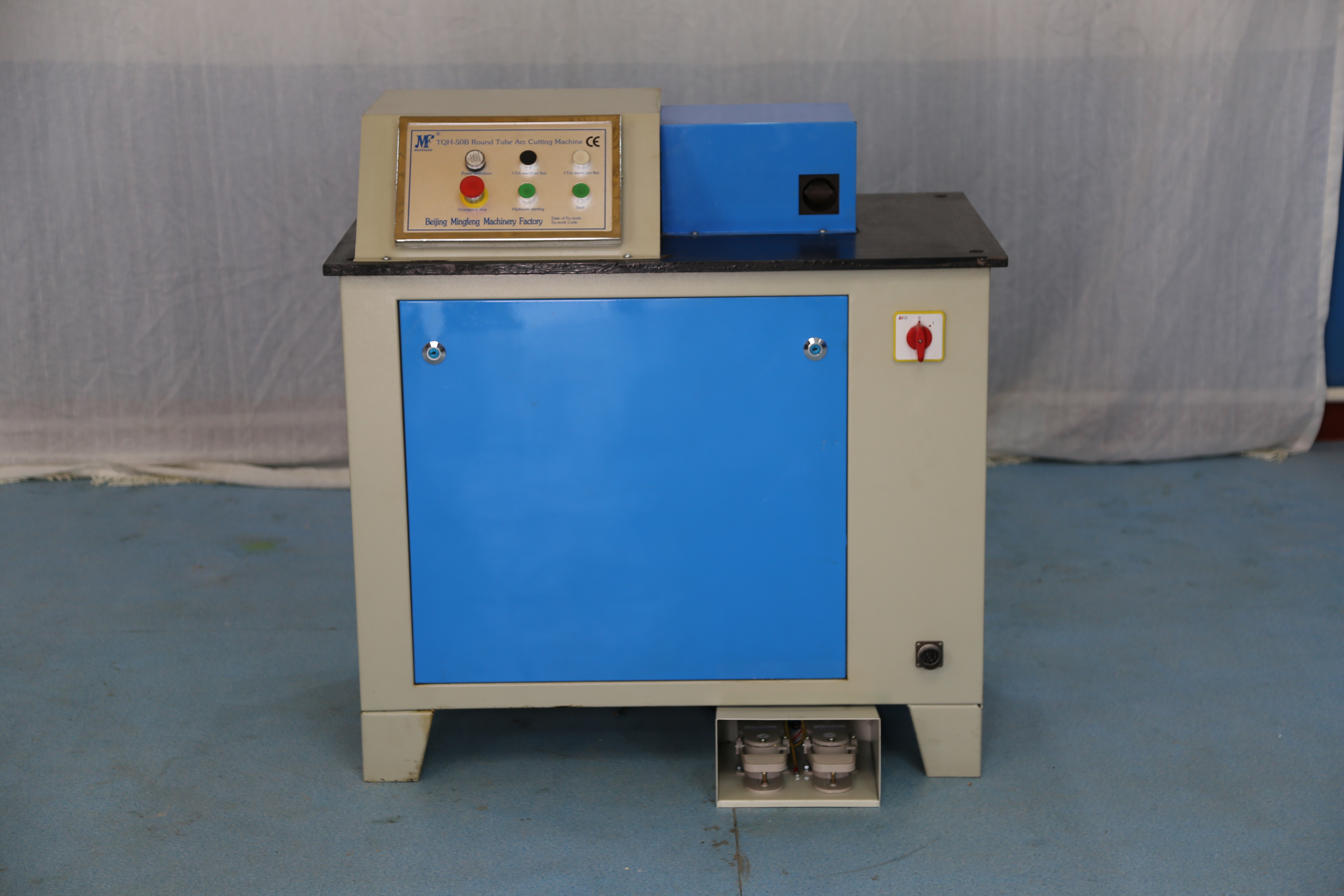 Round Tube Arc Cutting Machine