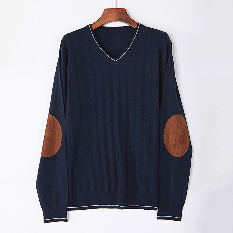 Men's knitted pullover with V neck