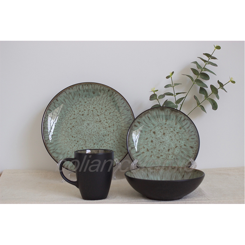 reactive glaze