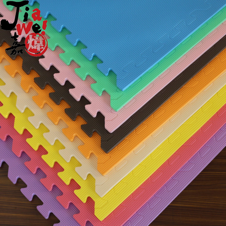 NANTONG JIAWEI PLASTIC CO.,LTD – cubiertos de acero 4