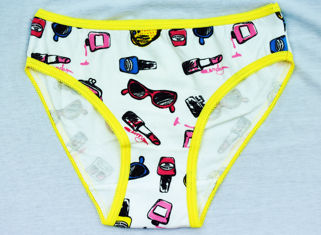 Girl's briefs