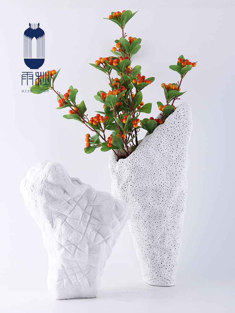 High temperature porcelain vase / decoration