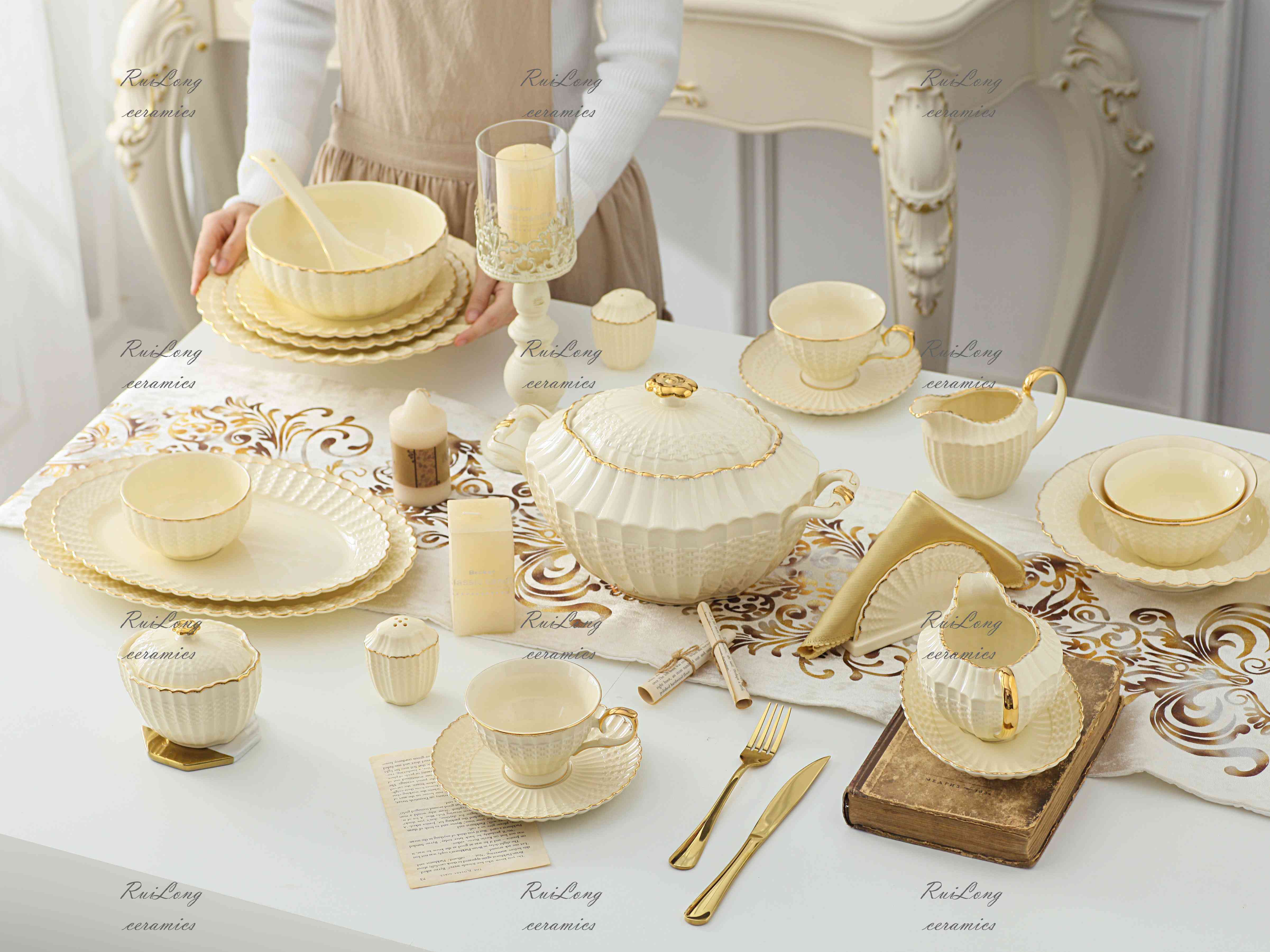 Wholesale Round Embossed Antique Dinner Set Restaurant Plates Ceramic Tableware