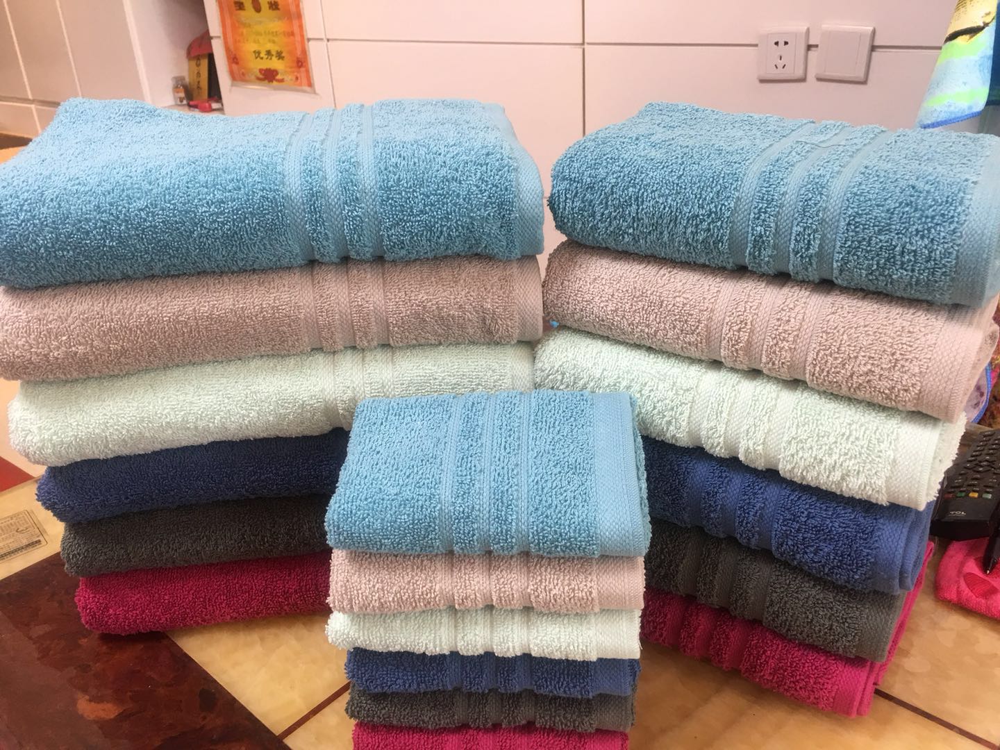 Three-piece sets of towel