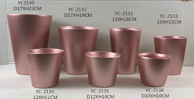 Straight body pot