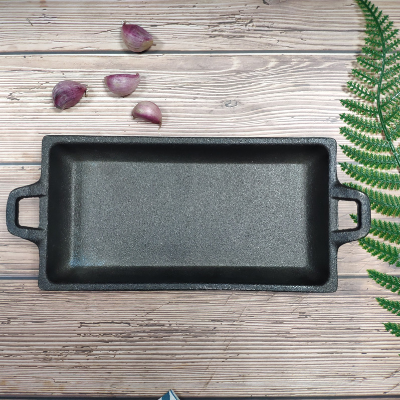 Cast iron bakeware