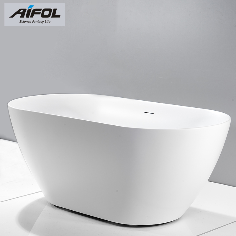 Free standing bathtub