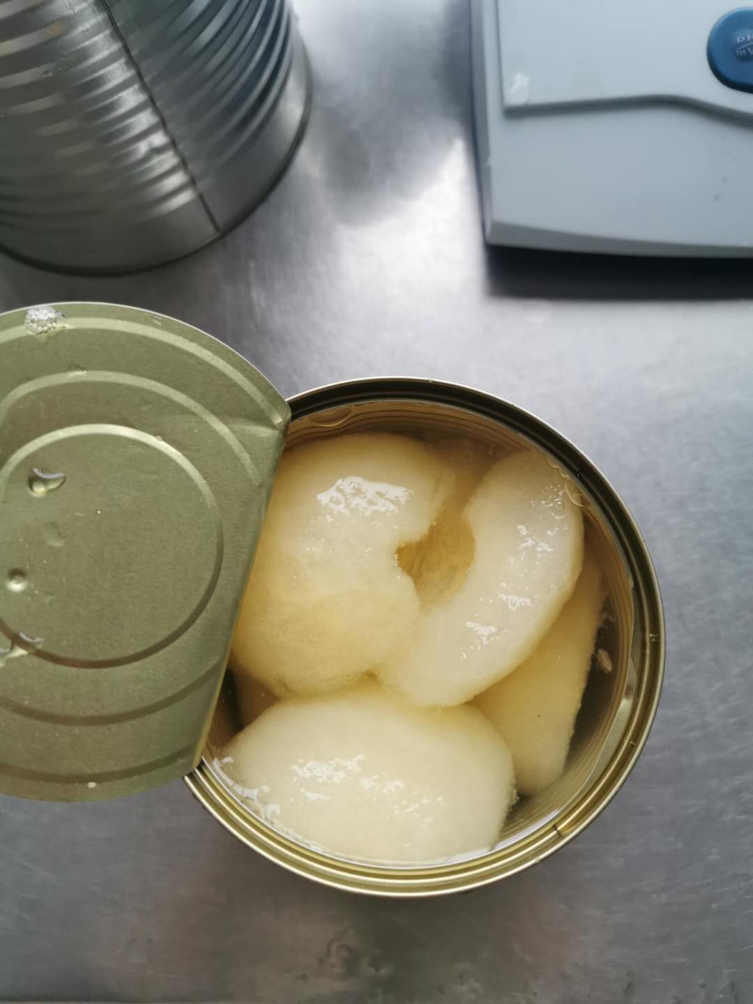 canned fruit; canned pear