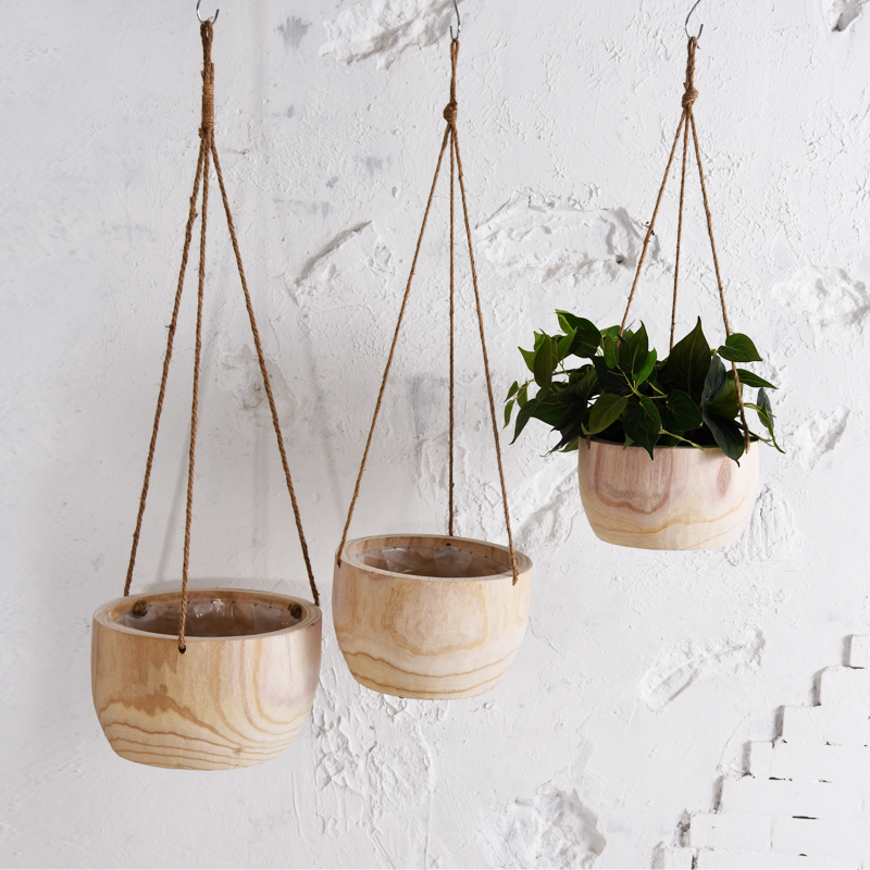 wooden pot