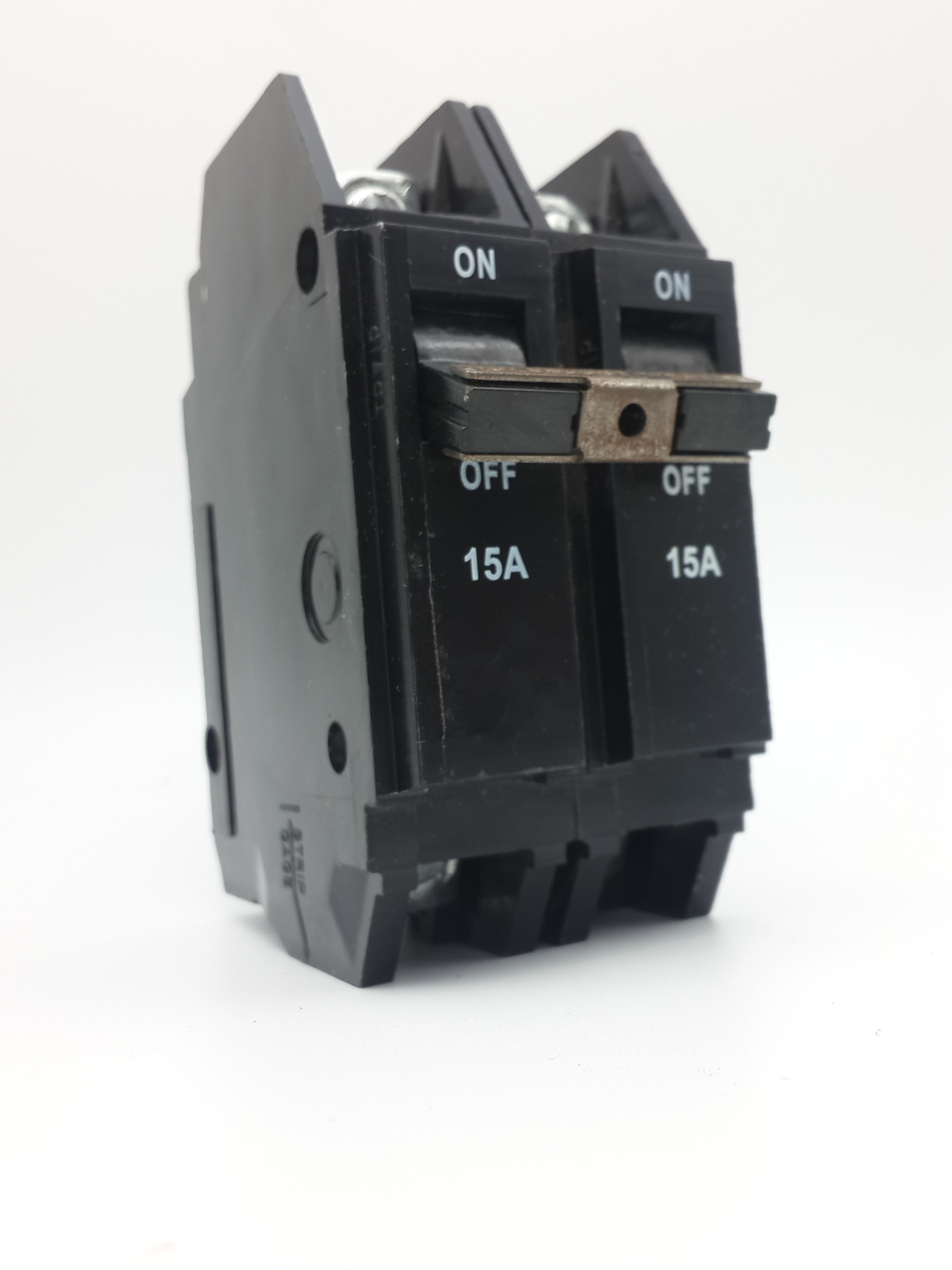 THQC plug in MCB 2P