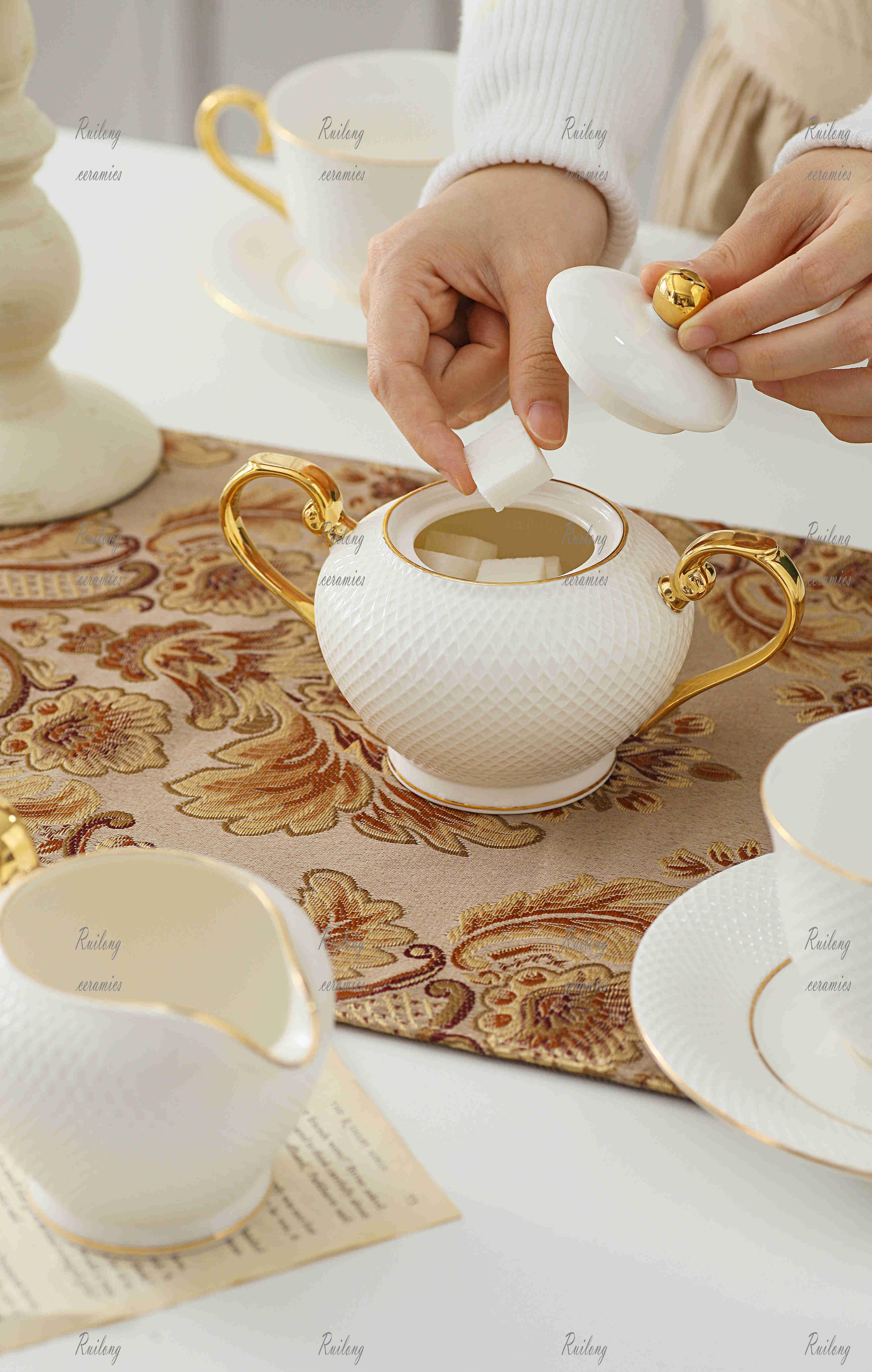 2020 Hot Sale Newly Design Luxury Elegant Gold Rim Porcelain Coffee TeaSet