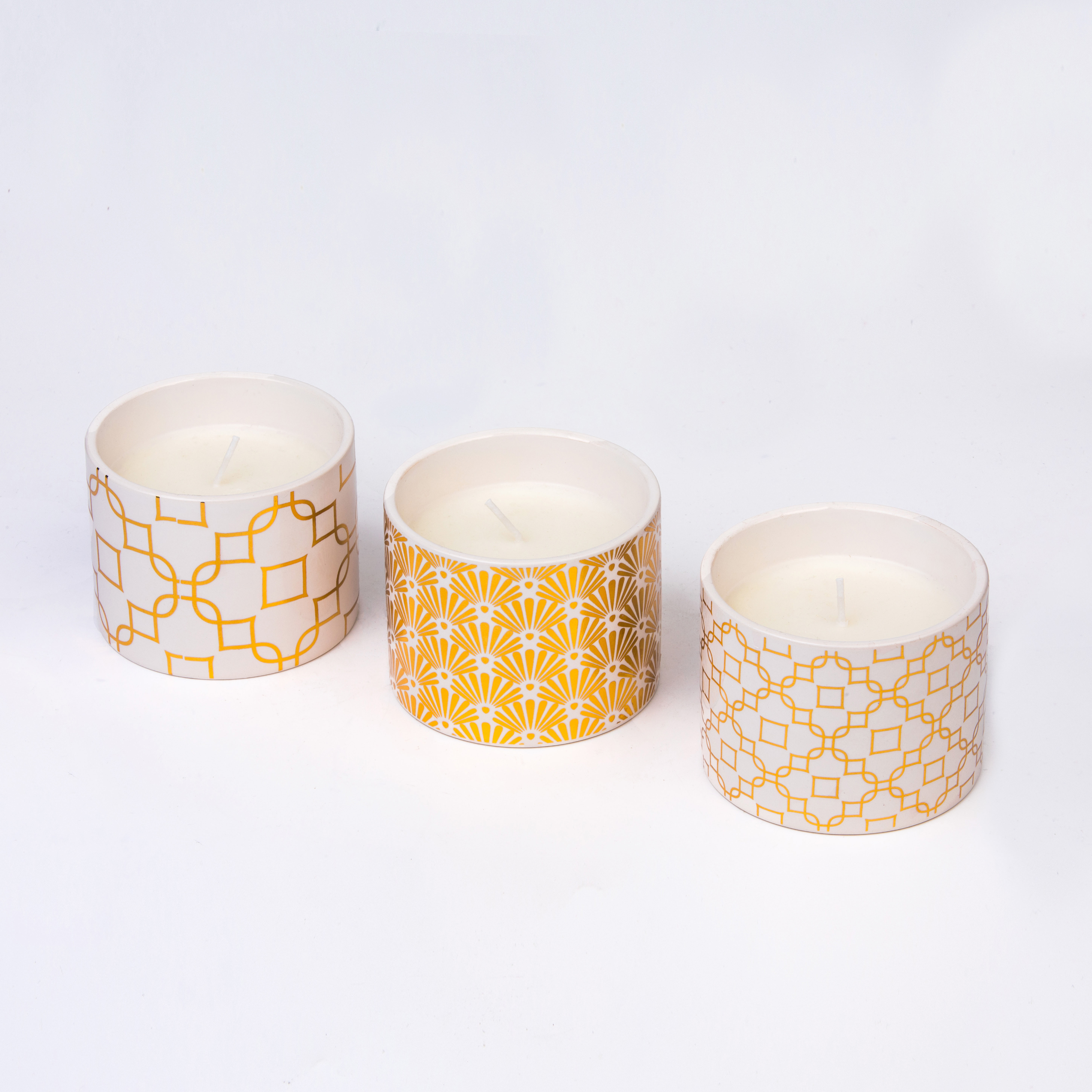 Ceramic jar candle