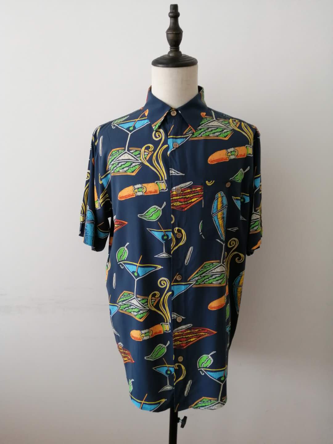 Mens woven rayon Hawaii printed shirt